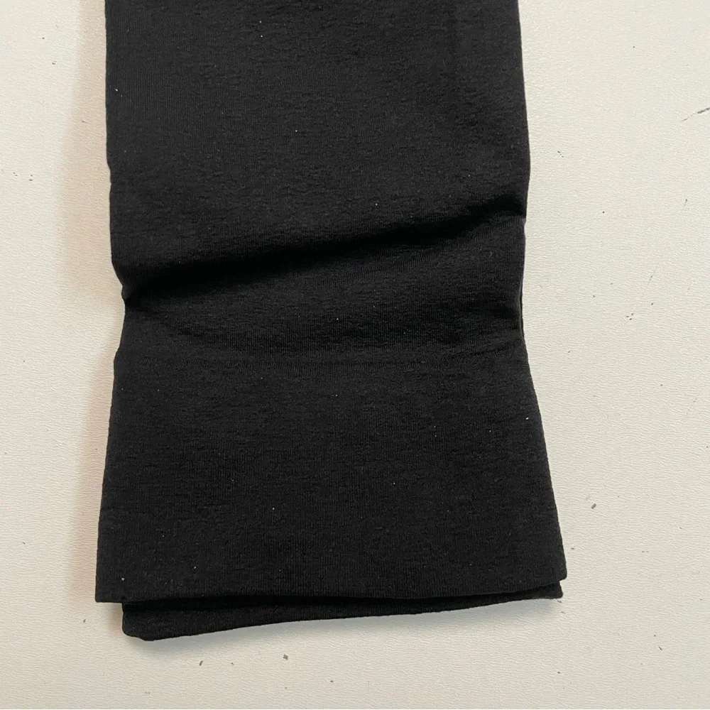 Hue Knee Hi Socks Comfort Top Soft Nylon Opaque Black Size 1